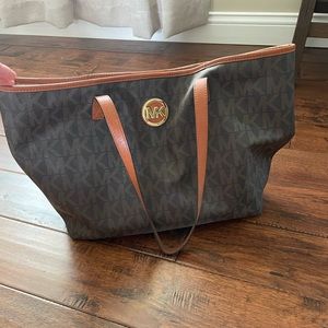 Michael Kors Tote